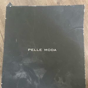 Pelle Moda heels